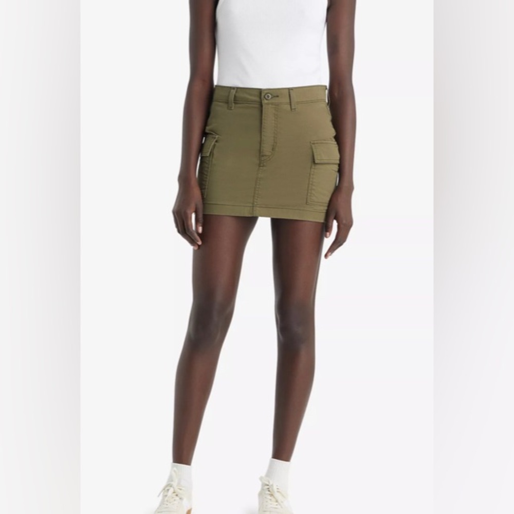 Levi's Women's 2 / Levi's 26 94 Cargo Twill Mini Skirt Army Green Y2K NEW